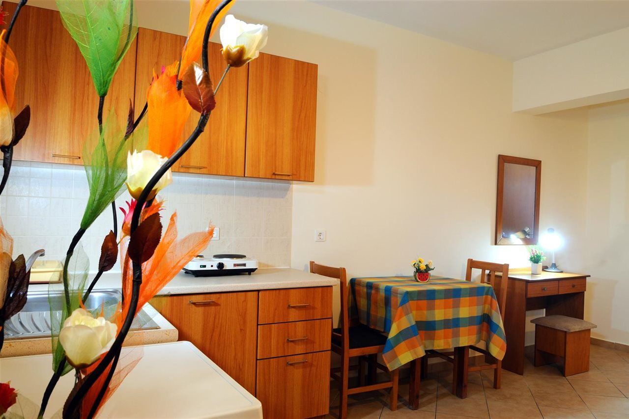 Nikos 2 Studios & Apartments Kardamena  Экстерьер фото